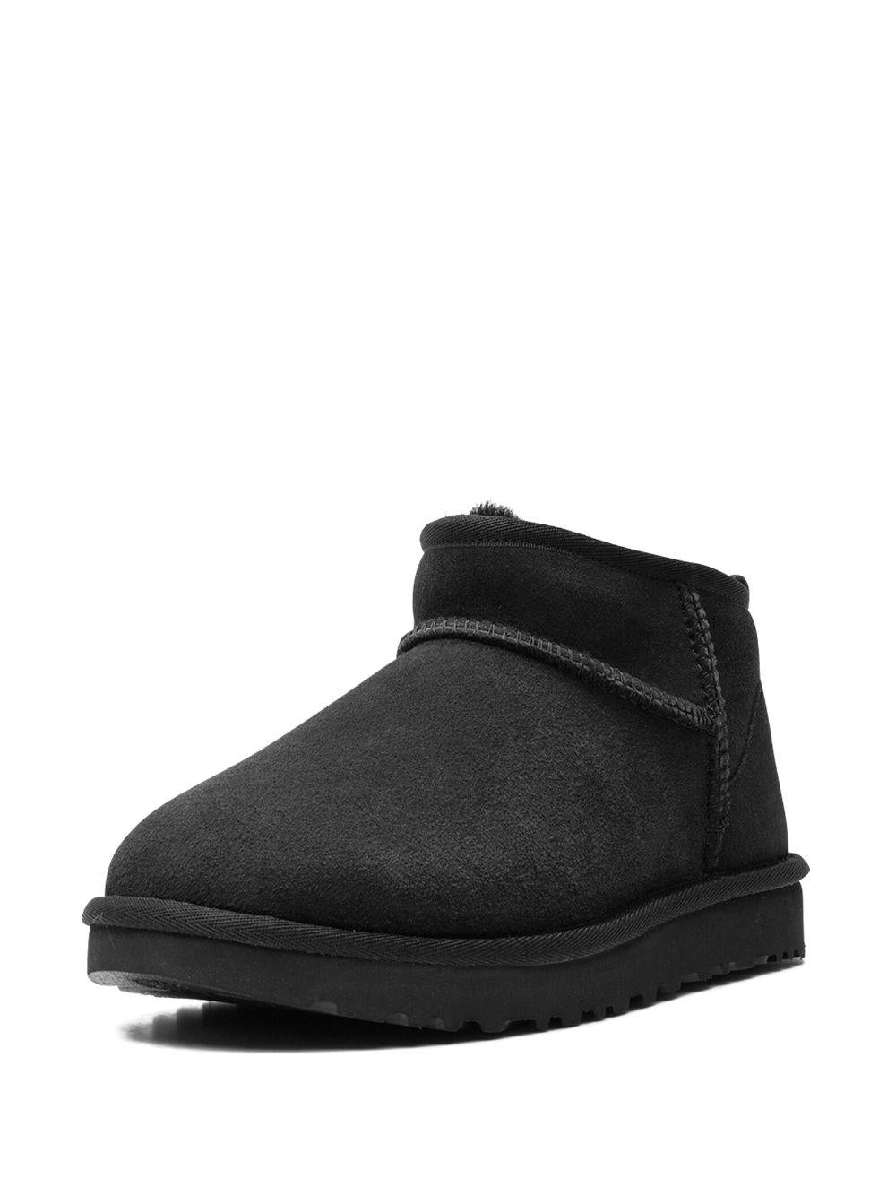 Stivale Classic Ultra mini nero