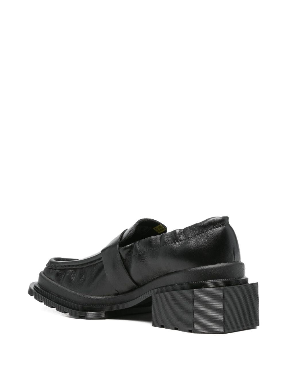 42063 001 DR.MARTENS