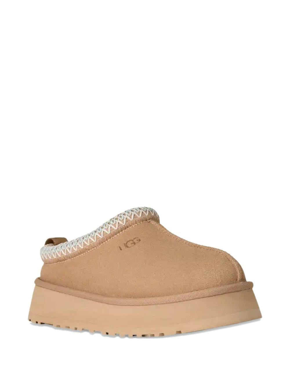 Stringate sabbia in pelle scamosciata con plateau 1174471 SAN UGG