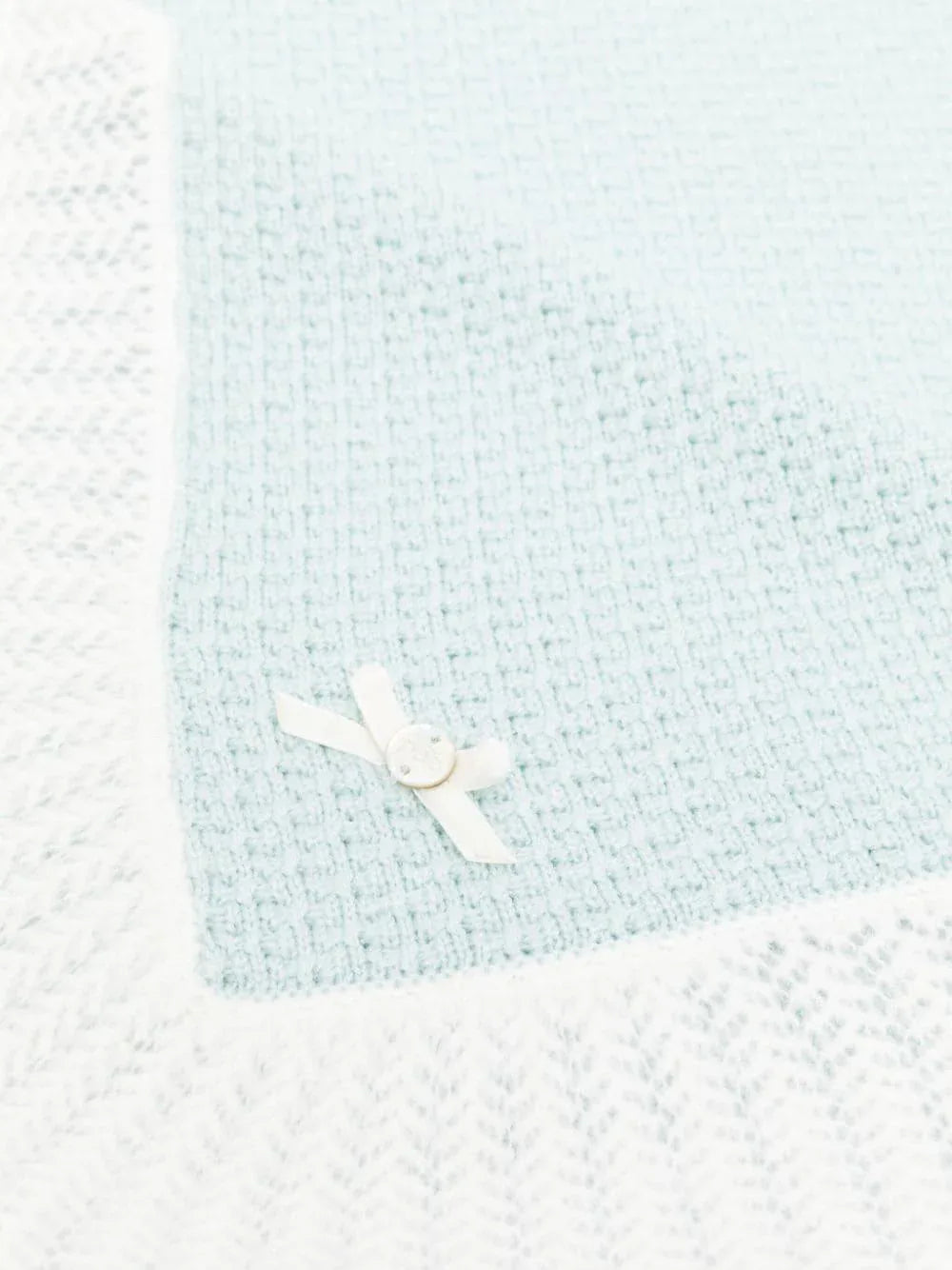 Coperta acqua marina in maglia con orlo a contrasto - Preludio Moda