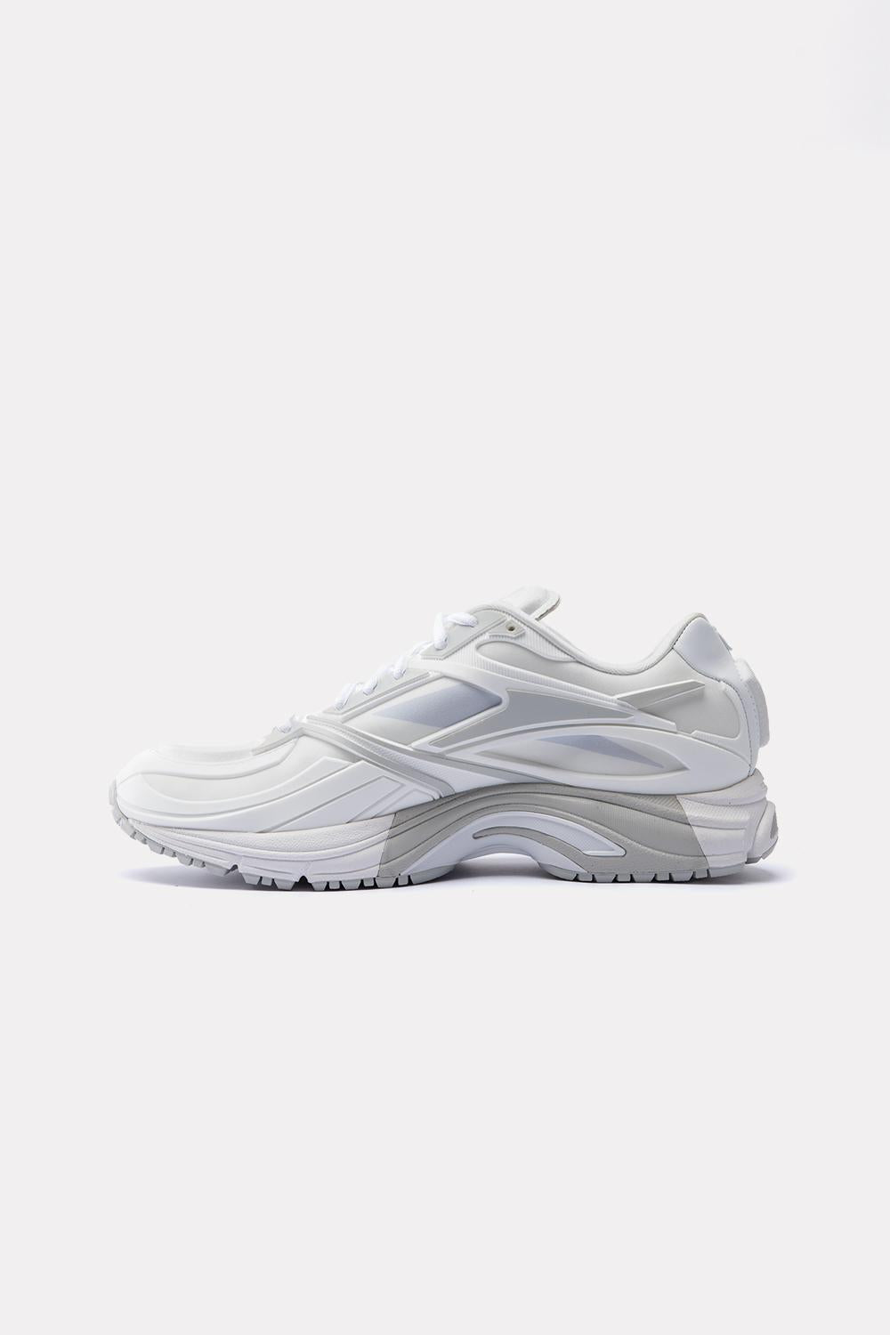 100261806 806 REEBOK LTD