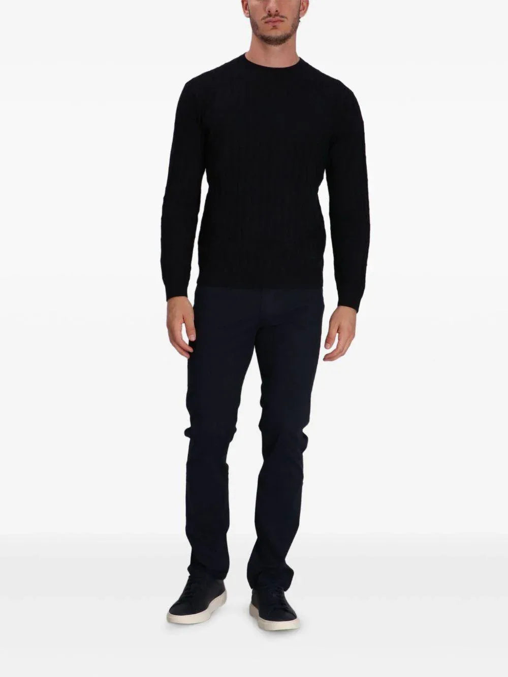 Maglione nero a trecce con girocollo e maniche lunghe - Preludio Moda