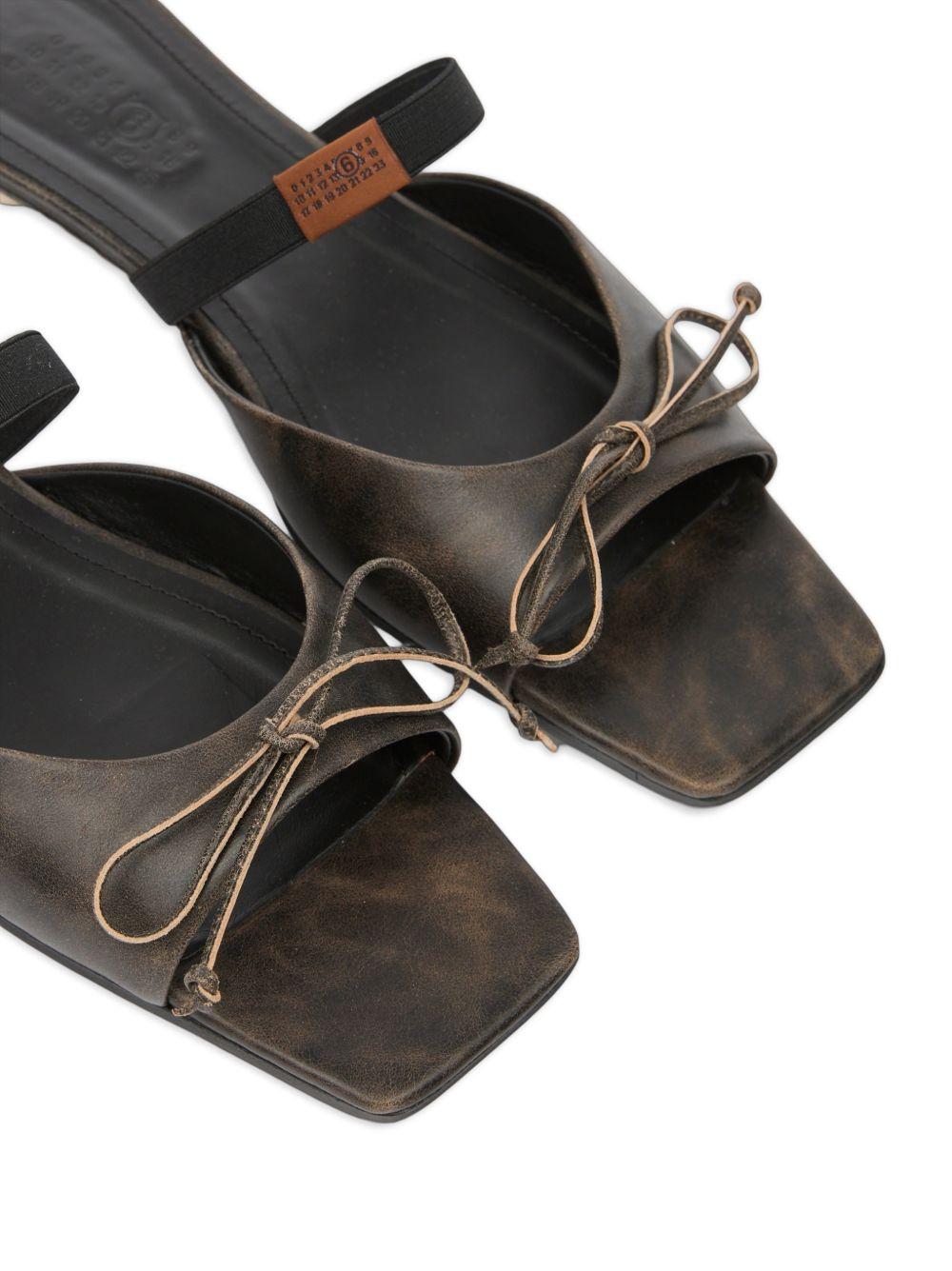 Sandali con fiocco in pelle a punta squadrata S66WP0126P7706 HB495 MM6 MAISON MARGIELA