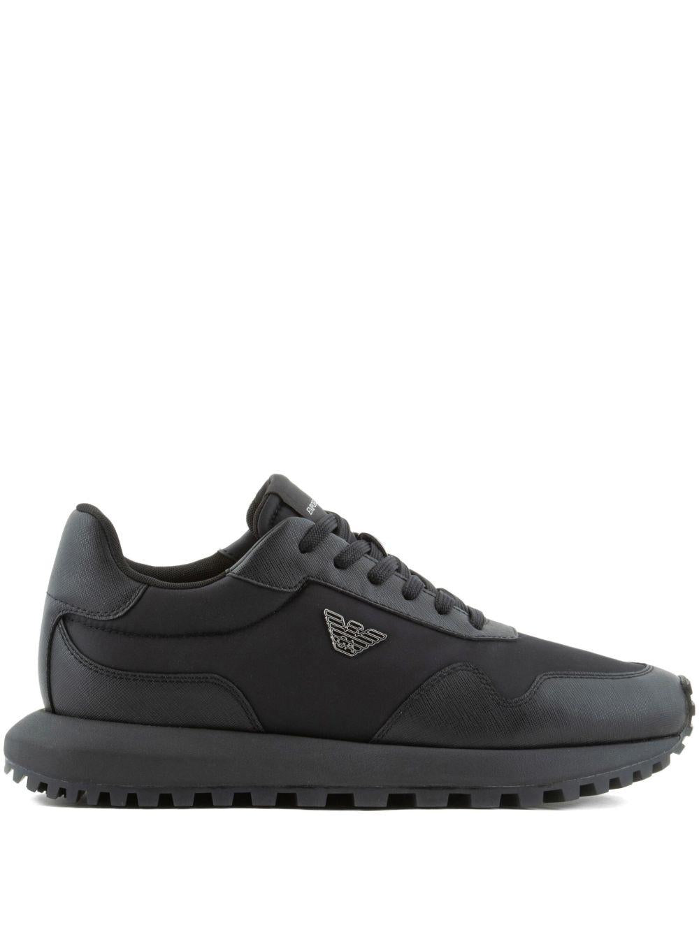 Sneakers nere con logo-plaque e chiusura con lacci EM003738AF19532 MC005 EMPORIO ARMANI