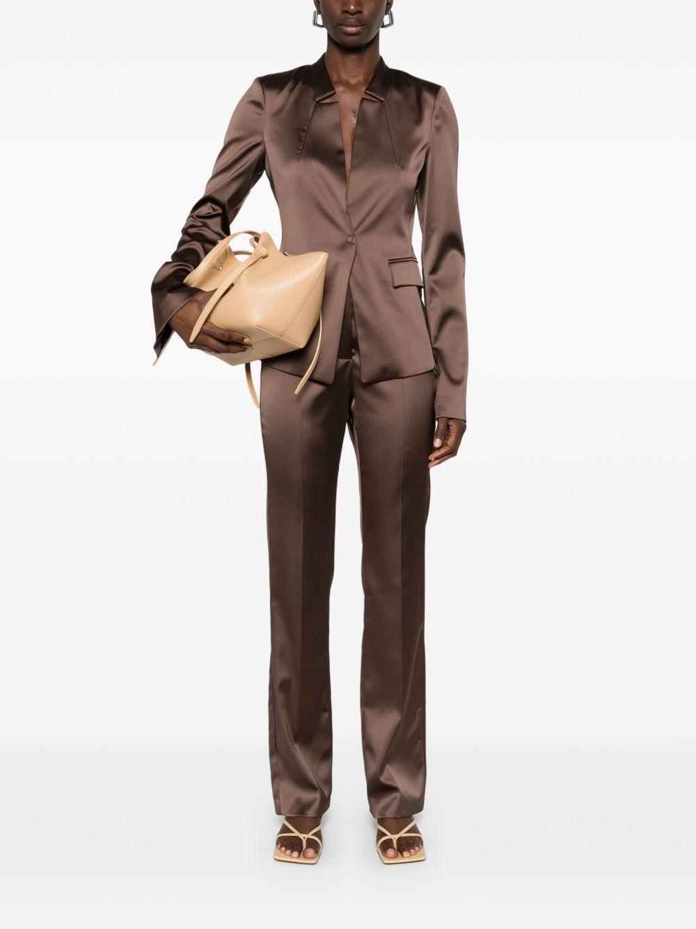 Pantaloni regular fit in raso marrone