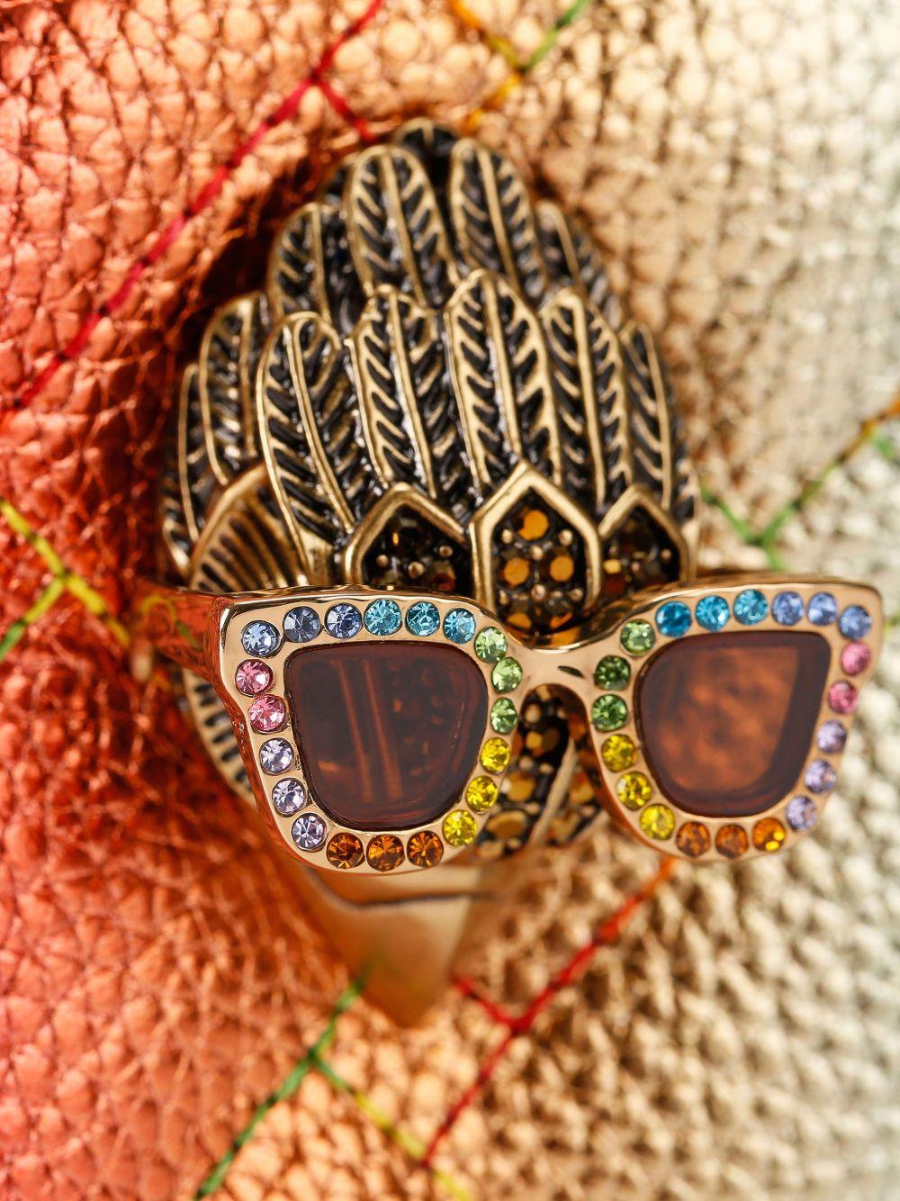 4376999 119 KURT GEIGER