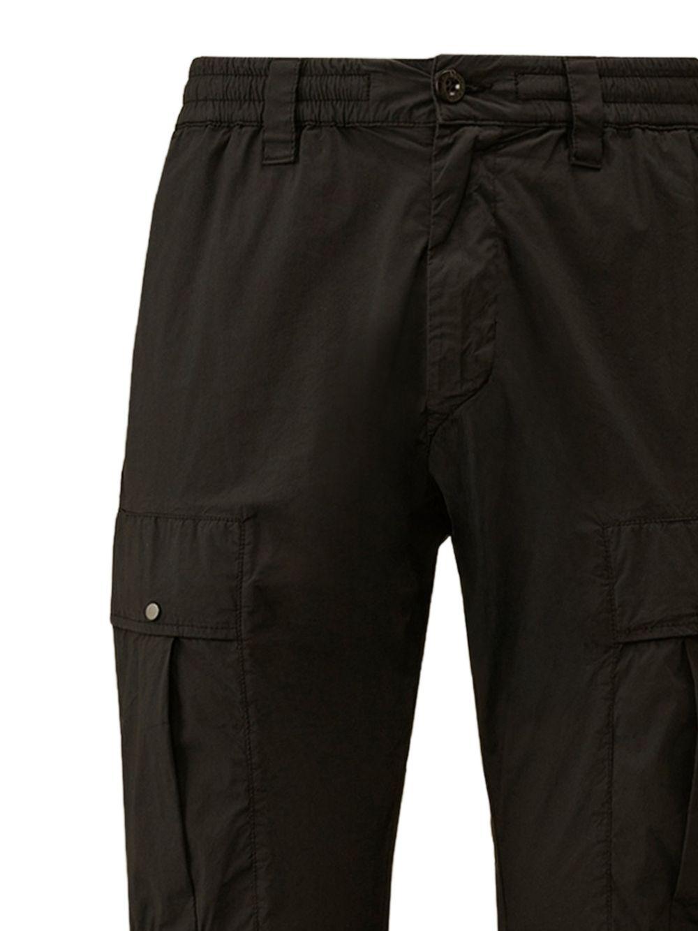 Pantaloni cargo con elastico in vita 20CMPA255A006439G 999 CP COMPANY