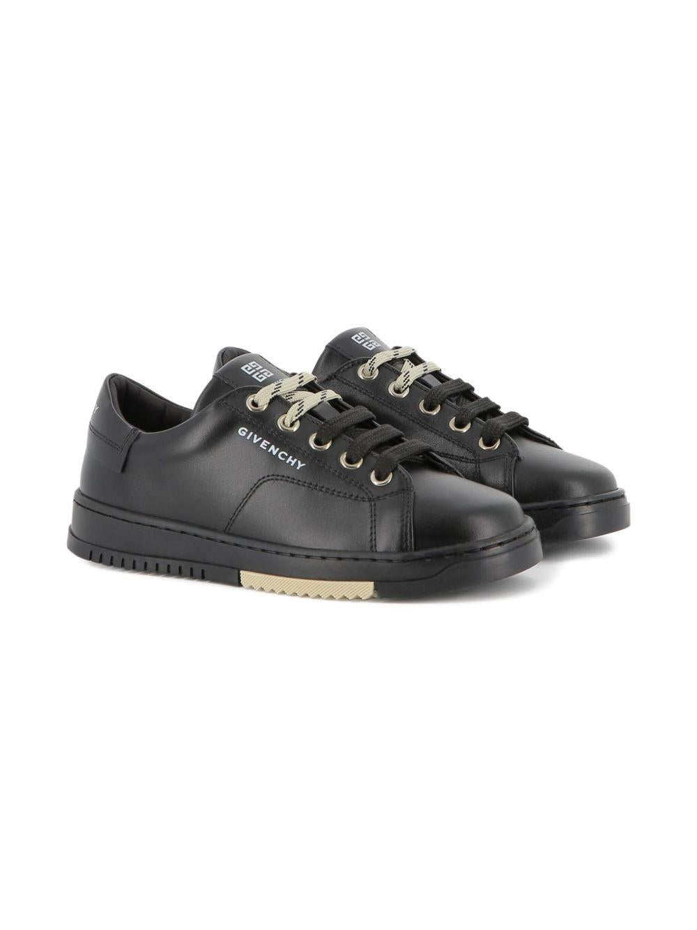 Sneakers in Pelle con Suola a Contrasto e Logo sul Tallone H31042 09B GIVENCHY KIDS