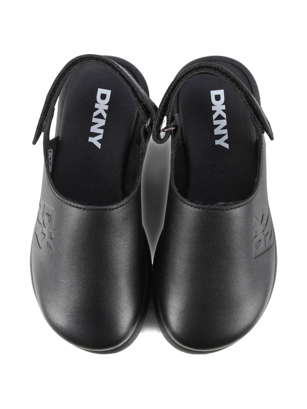 Sandali neri gommati logo inciso D62092 09B DKNY KIDS