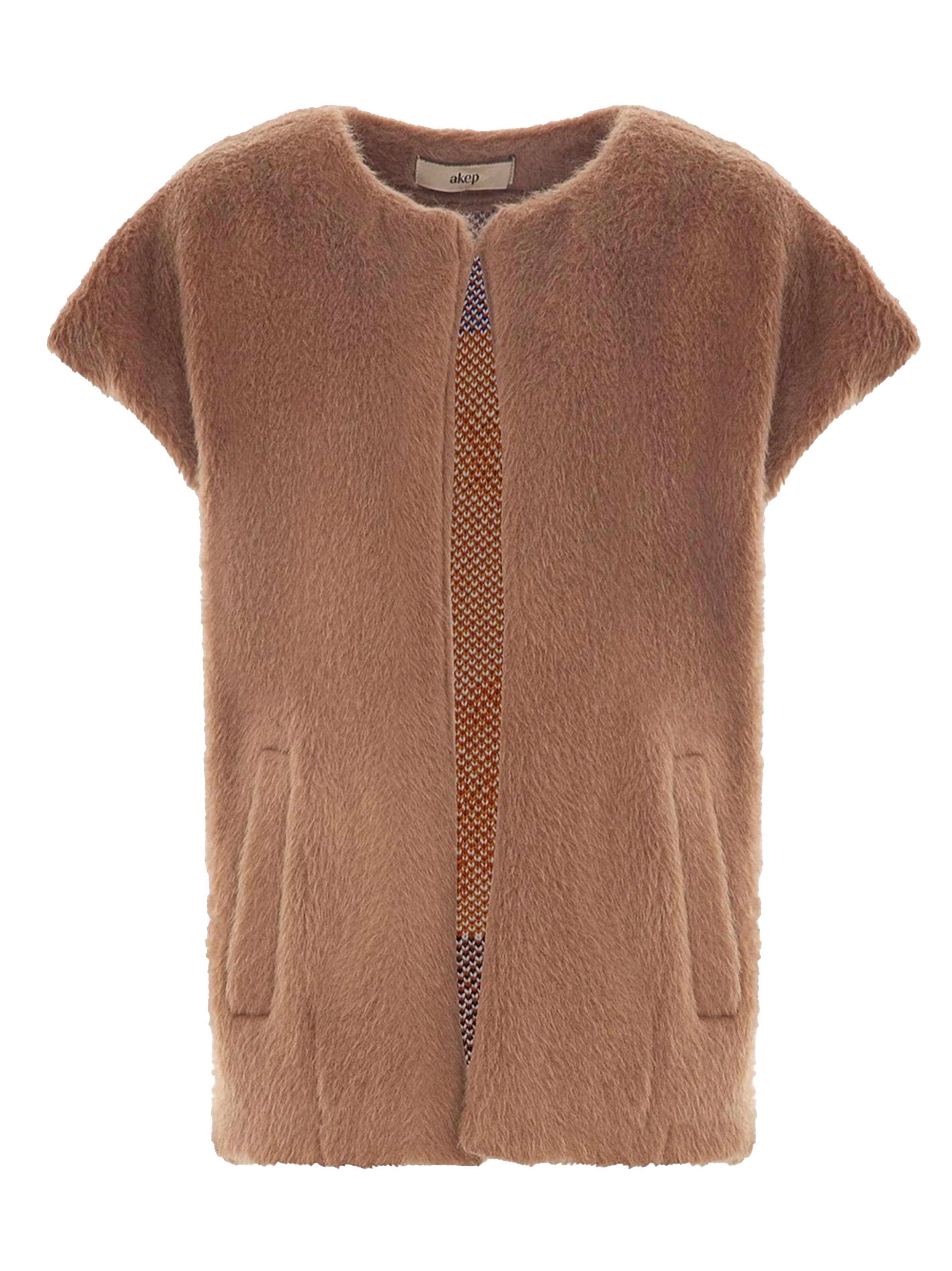 Gilet in pelliccia sintetica con inserti in maglia ricamata GLKD03143 V1 AKEP