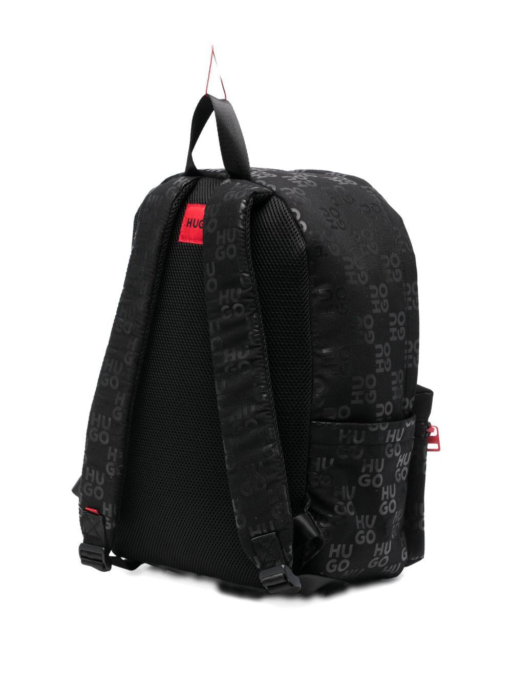 G00556 09B HUGO KIDS