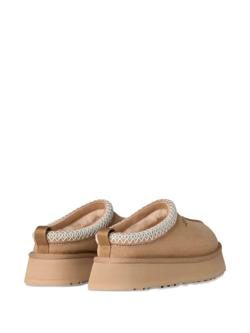 Stringate sabbia in pelle scamosciata con plateau 1174471 SAN UGG