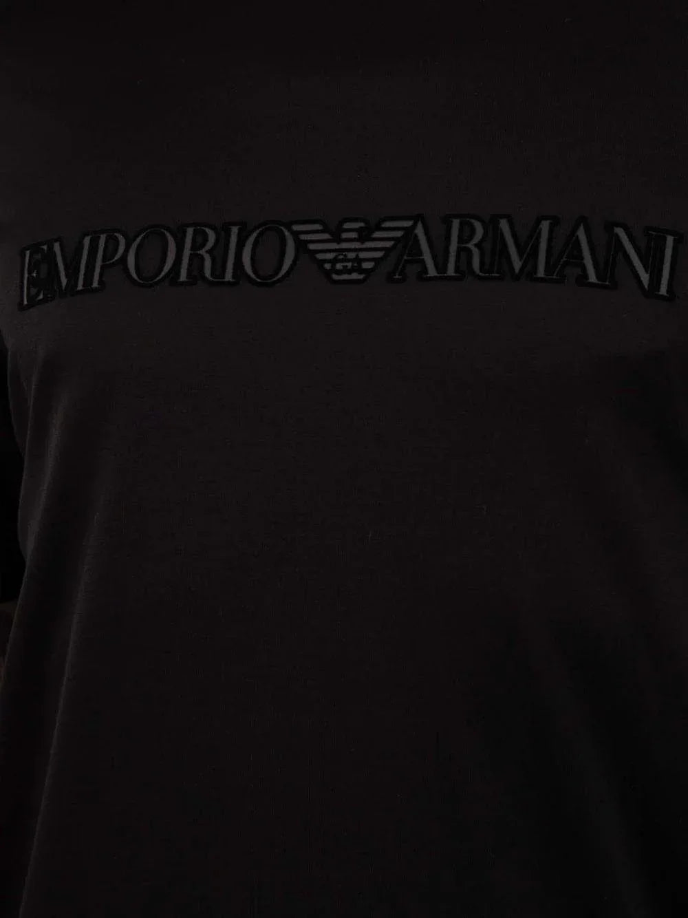 T-shirt Nera con Logo Goffrato - Preludio Moda