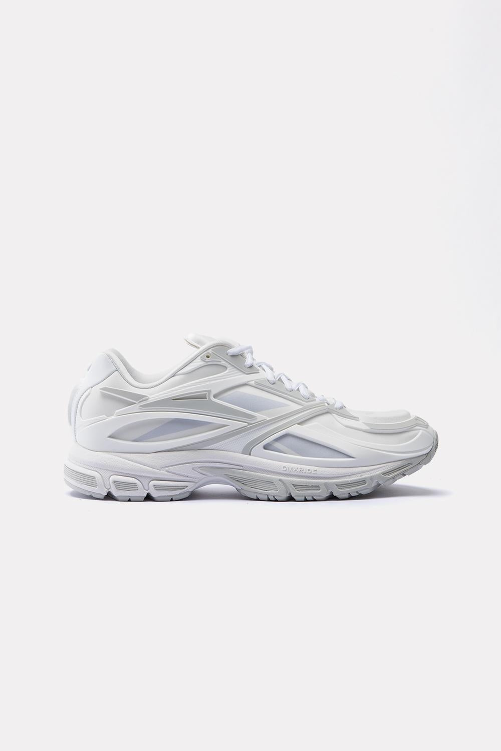 100261806 806 REEBOK LTD