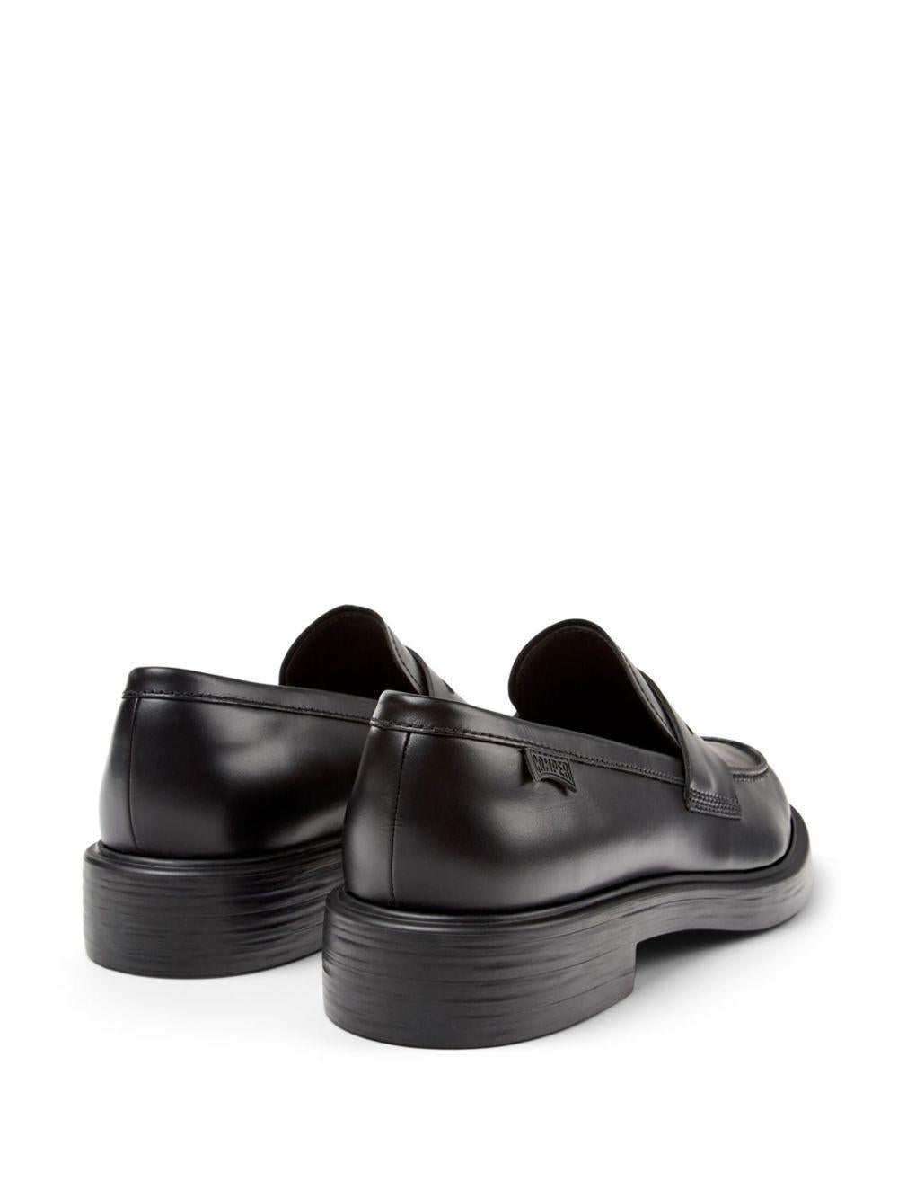 Mocassini in pelle con suola platform K101045 001 CAMPER