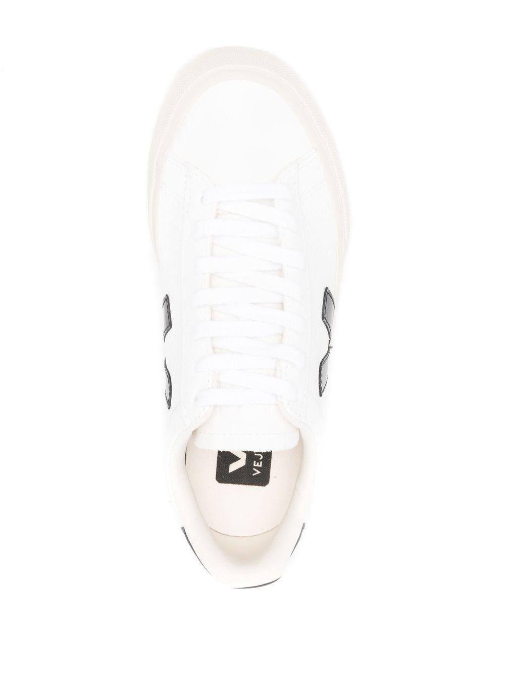 Sneakers con logo laterale CP0501537 BIANCONERO VEJA