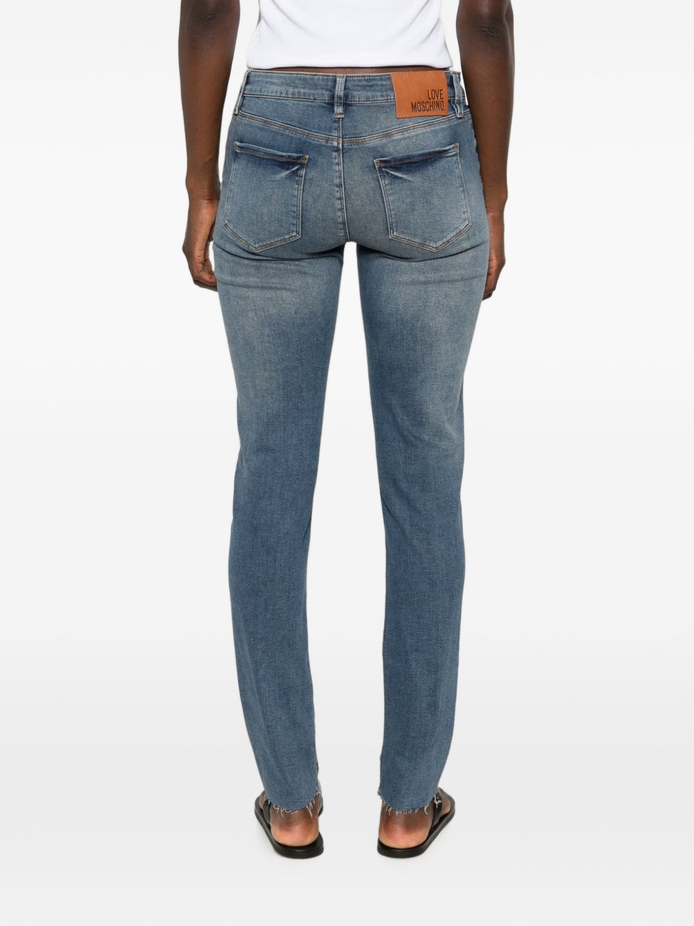  CFWQ3878DS3759 054c LOVE MOSCHINO 
