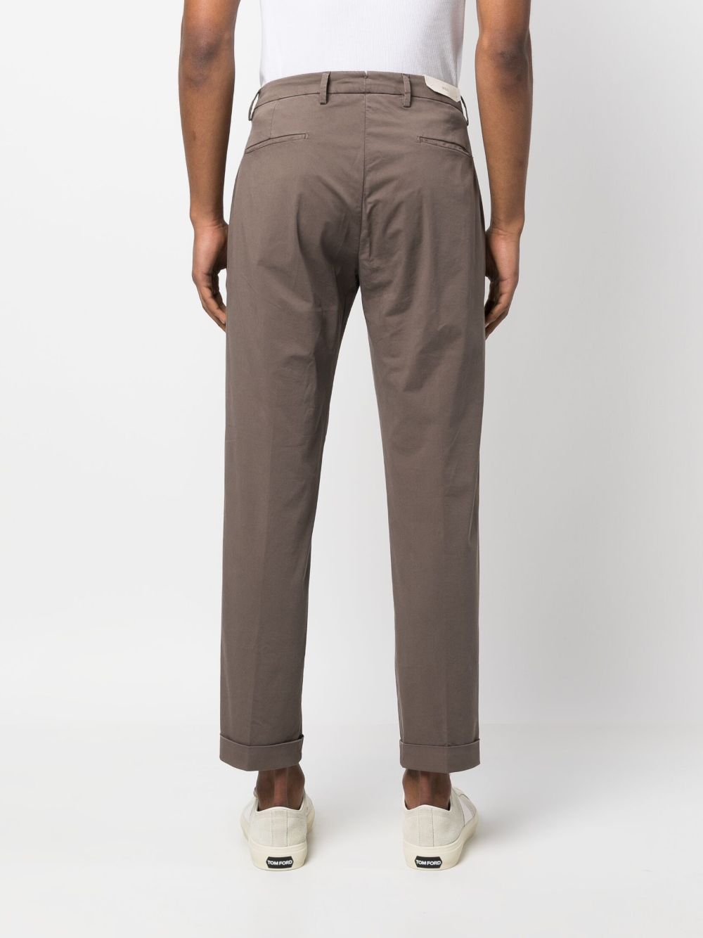Pantalone Tiberio marrone piega stirata<BR/> TIBERIO323127 MARRONE BRIGLIA 