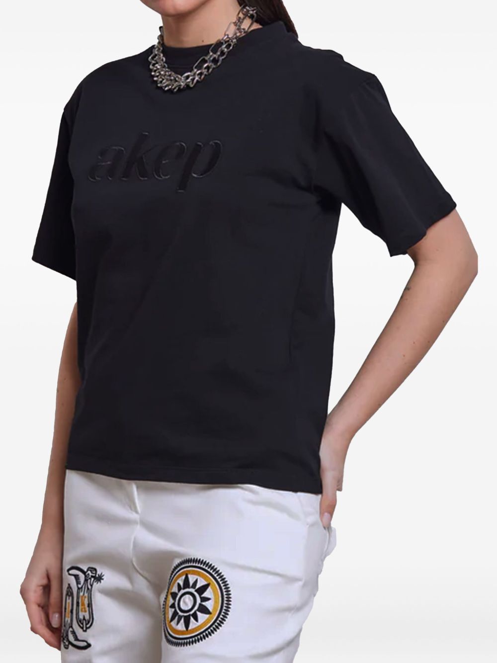 T-shirt nera ricami texani retro TSKD05211 NERO AKEP 