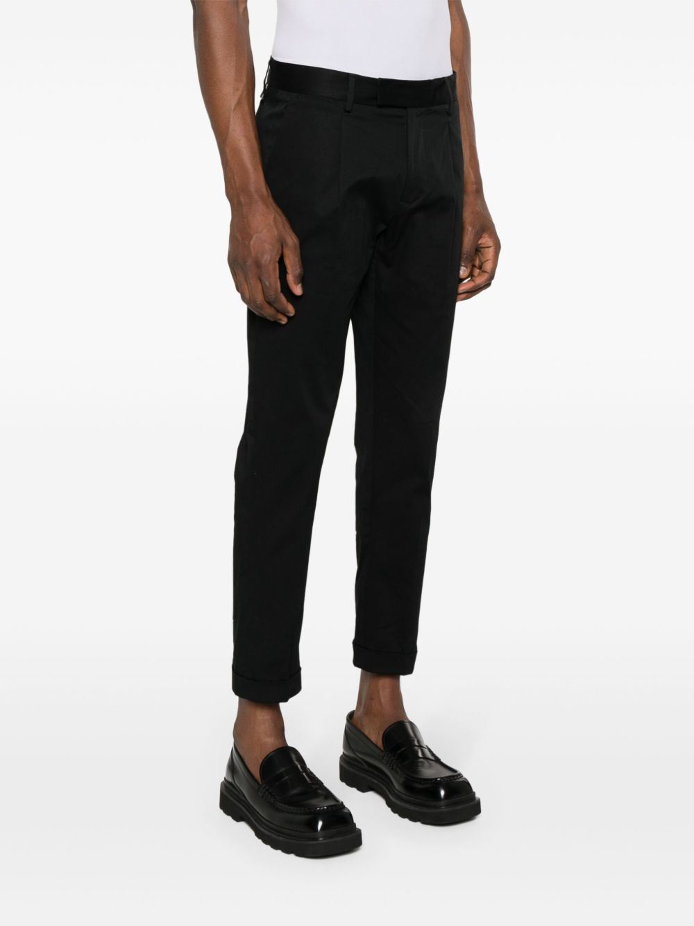 Pantalone oyster nero con piega L1PSS246731 D001 LOW BRAND 