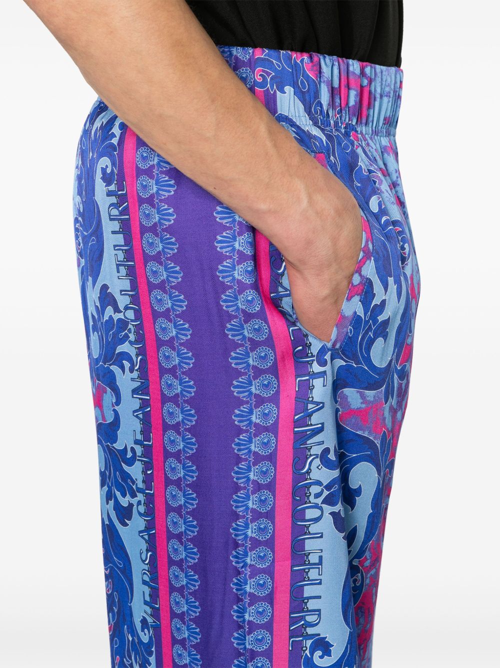 Bermuda stampa barocca celeste/blu/fucsia 76GAD17ANS429 261 VERSACE JEANS 
