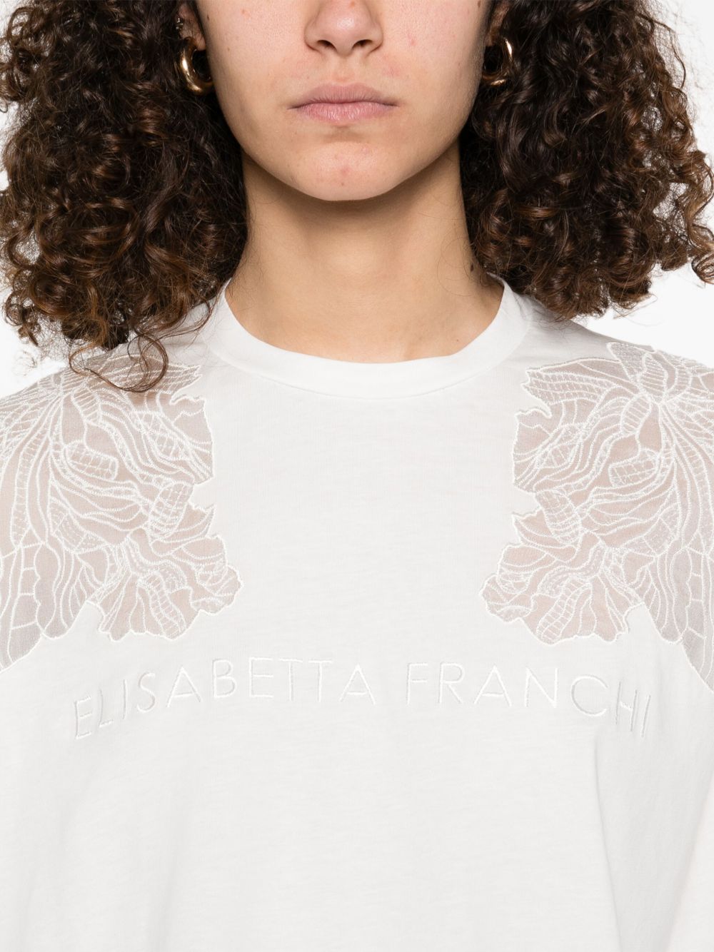 T-shirt bianca con ricami semitrasparenti e logo MA01851E2 270 ELISABETTA FRANCHI 
