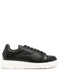 Sneakers in pelle bottolata nera