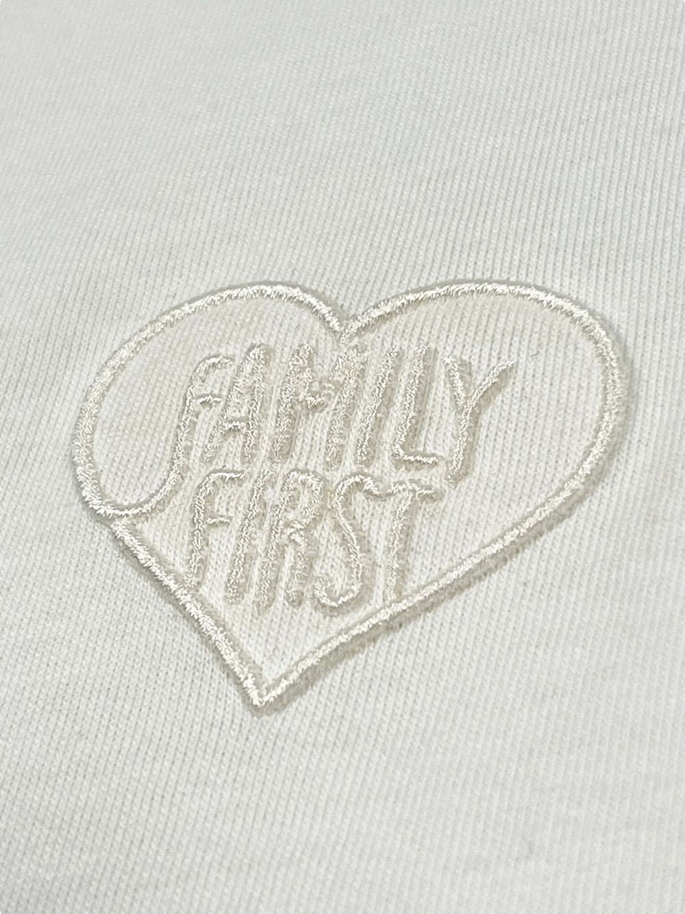 T-shirt bianca mini logo ricamo heart TS2504 WH FAMILY FIRST MILANO 