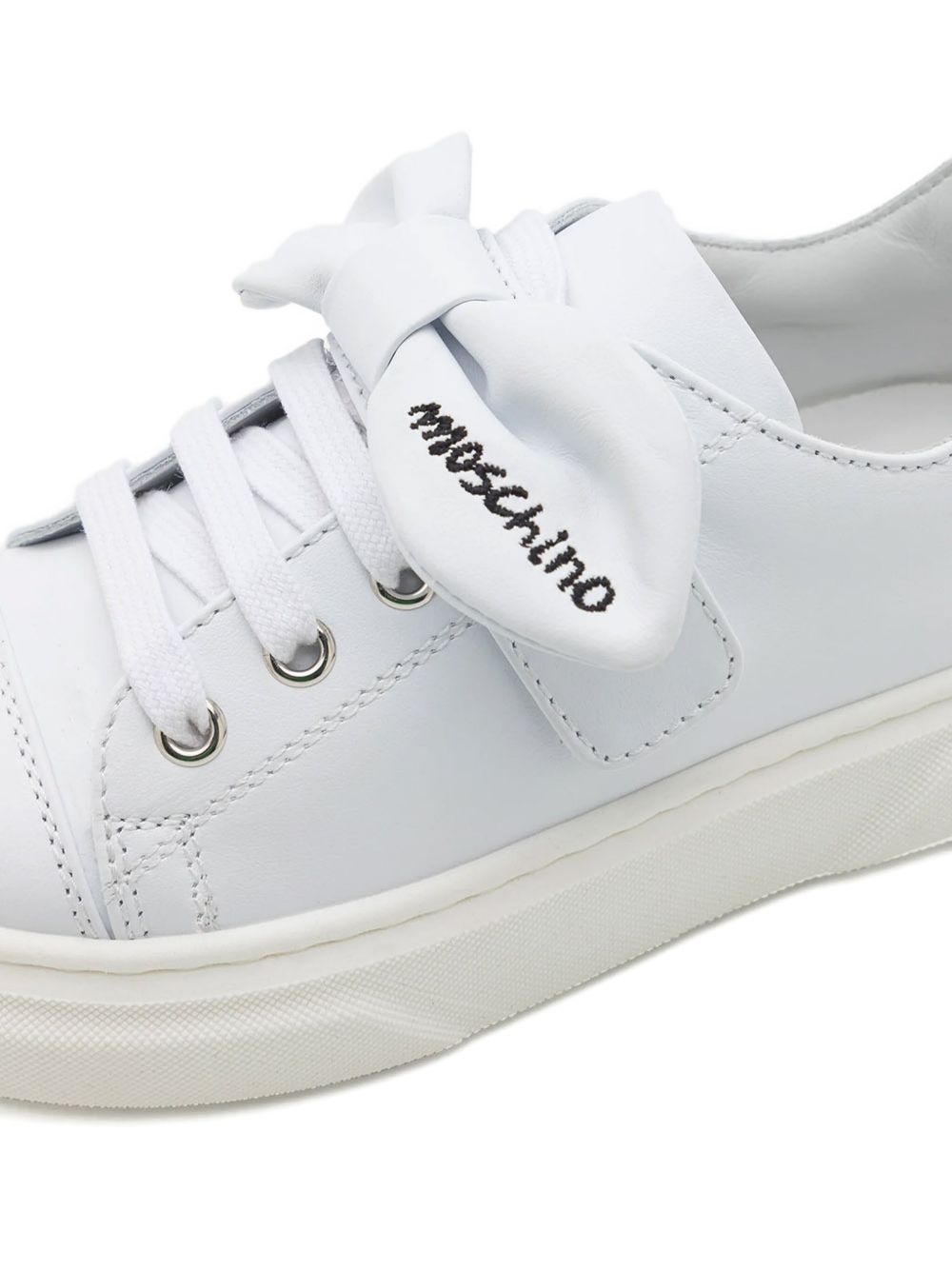 Sneakers in pelle di vitello bianca con fiocco logo 80462 02 MOSCHINO KIDS 