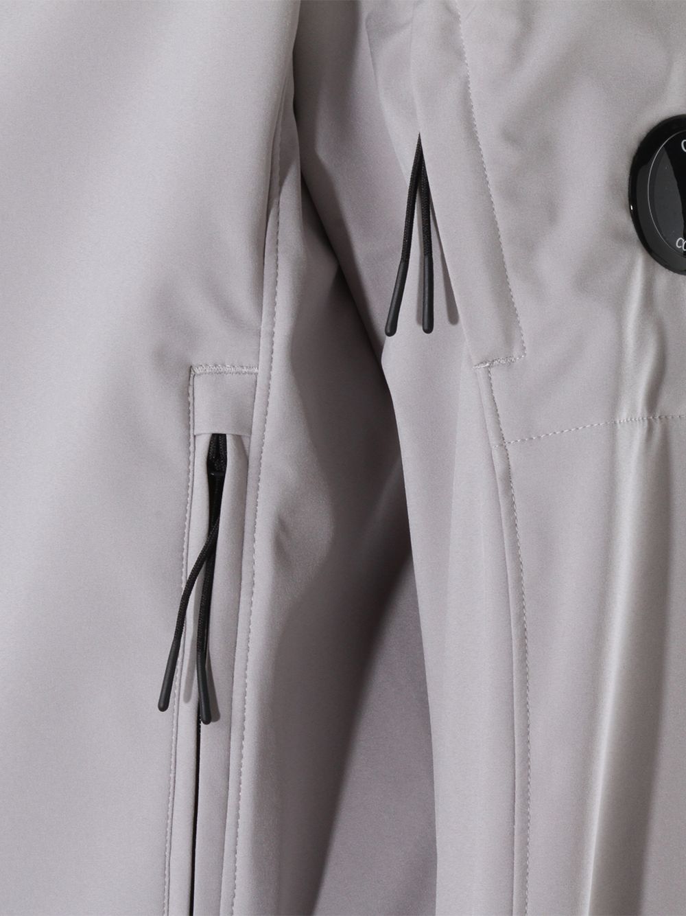 Giacca con cappuccio in poliestere con zip 20CMOW729A005968A 904 CP COMPANY 