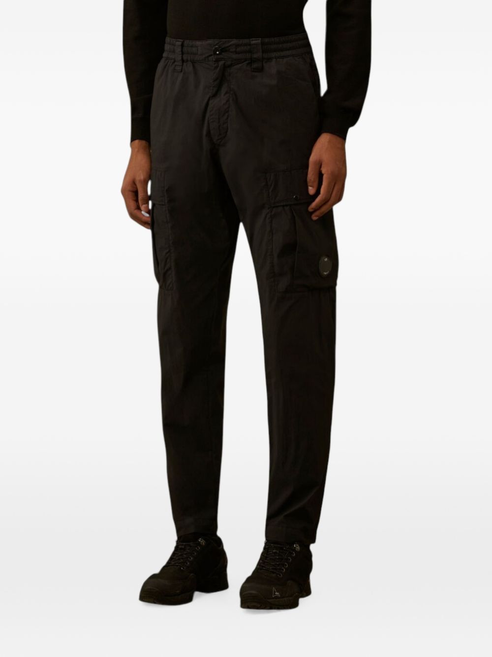 Pantaloni cargo con elastico in vita 20CMPA255A006439G 999 CP COMPANY 