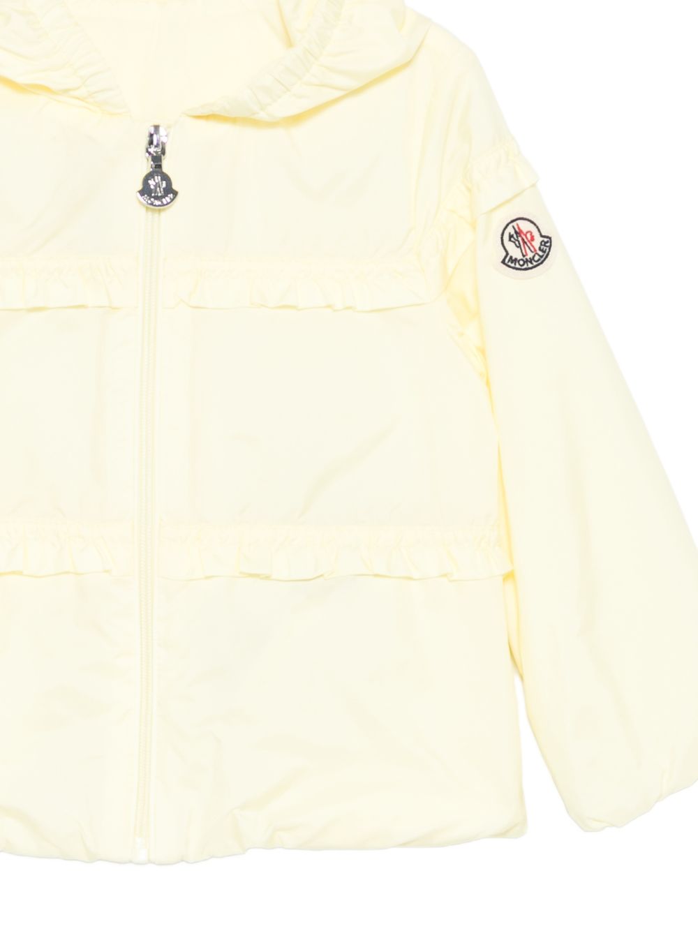 Piumino con cappuccio e dettaglio ruches L19511A0003153A5E 10V MONCLER KIDS 