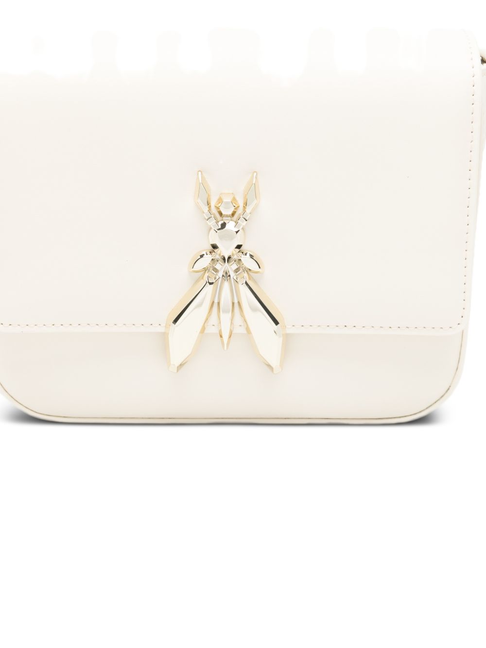 Borsa a tracolla in pelle con fibbia scultorea 8B0303L061 W405 PATRIZIA PEPE 