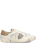 Sneakers basse con dettagli a contrasto