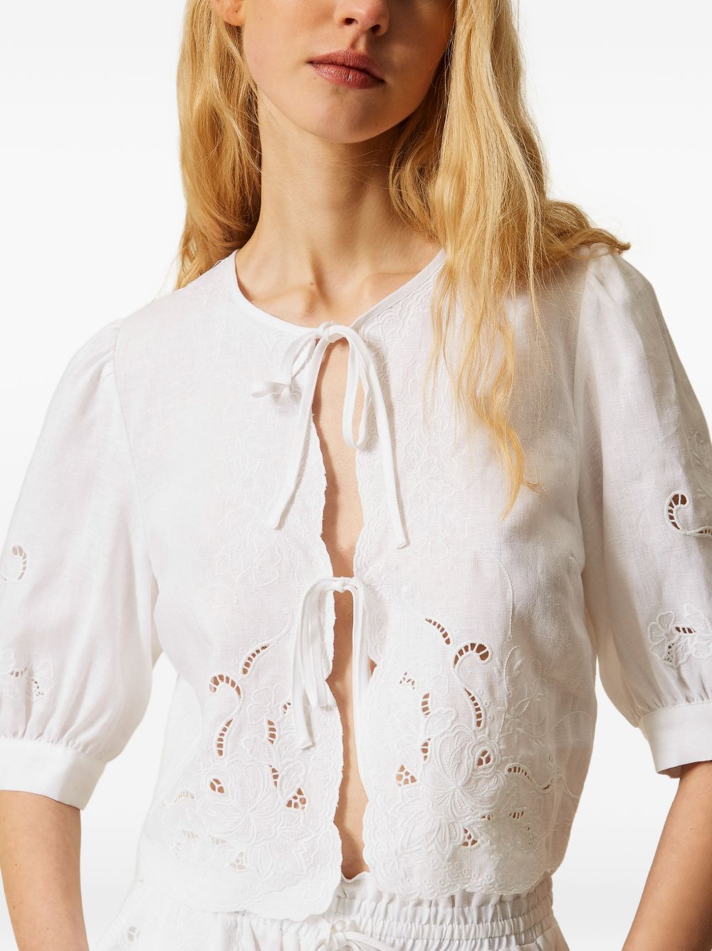 Camicia in lino con ricami 261TT2120 00001 TWINSET 