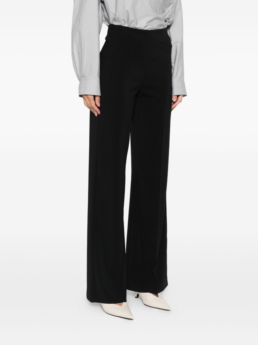 Pantaloni neri svasati con placca logo 8P0731A6F5 K103 PATRIZIA PEPE 