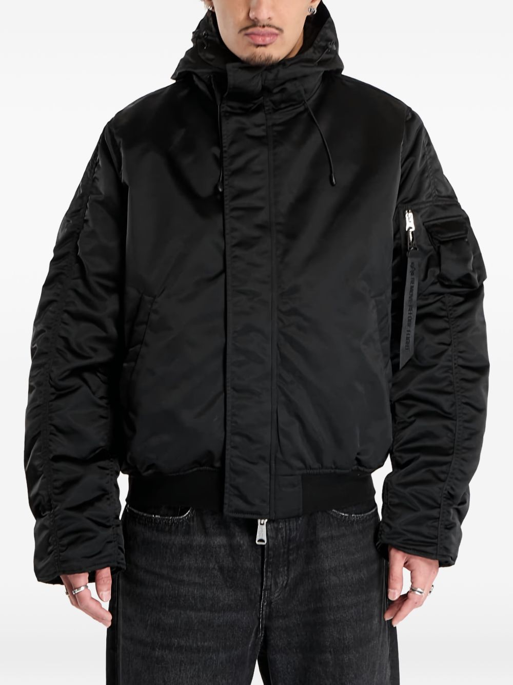  758101 03 ALPHA INDUSTRIES 