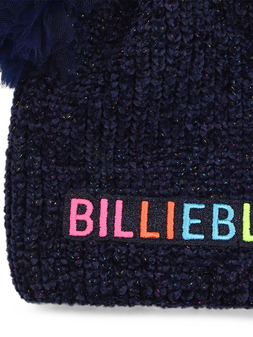 Beanie con mesh double pompoms. Double layer knit, fantasia thread "chenille" e metal aspect threads. Ricamo e glitter badge. A righe woven label on side. Composition : polyester. U22504 85T BILLIE BLUSH KIDS 
