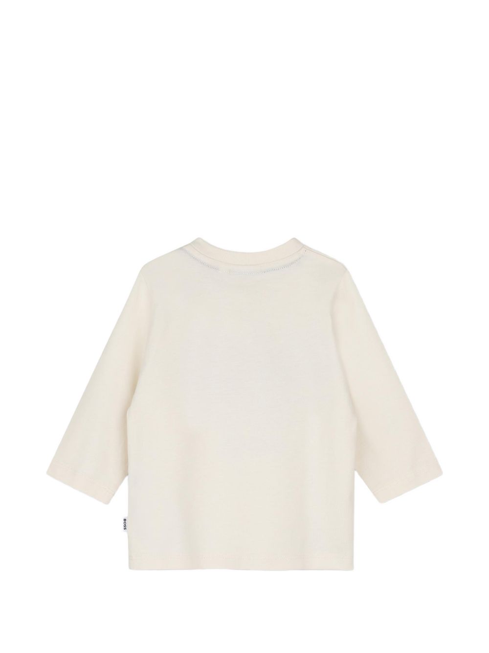 Long-sleeved jersey t-shirt. Funny, presented con 3 different graphics for each theme. Chiusura con bottoni automatici al spalla. Raiser boss. J53503 120 BOSS KIDSWEAR 