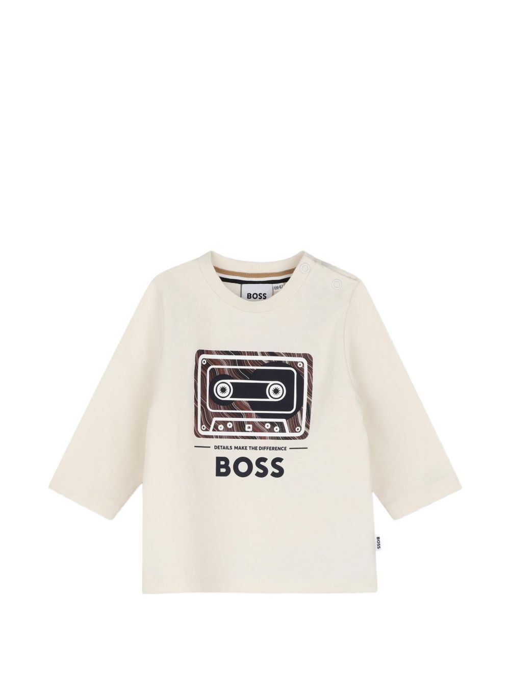 Long-sleeved jersey t-shirt. Funny, presented con 3 different graphics for each theme. Chiusura con bottoni automatici al spalla. Raiser boss. J53503 120 BOSS KIDSWEAR 
