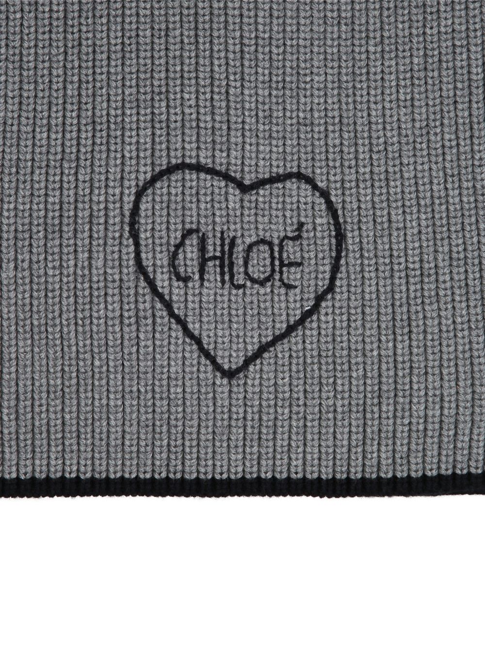 Scarf, containing cotton from organic farming e wool, con chloé logo ricamato on davanti. Dimensions: size 1 : 20x140cm / size 2 : 22x180cm. C21313 A46 CHLOE KIDS 
