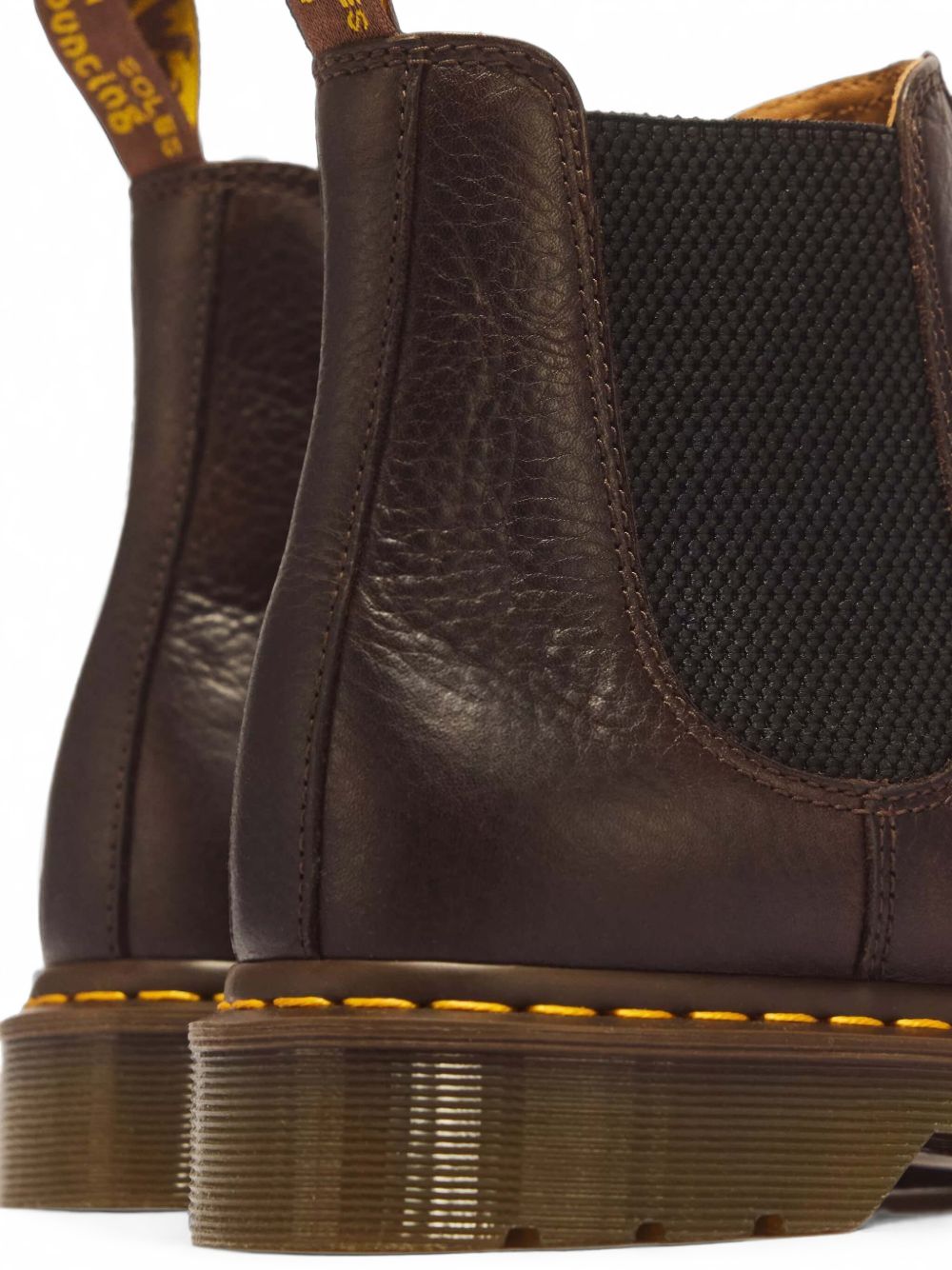  31989200 DARKBROWN DR.MARTENS 