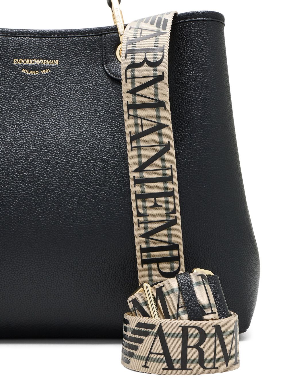  EW000360AF12103 MC032 EMPORIO ARMANI 