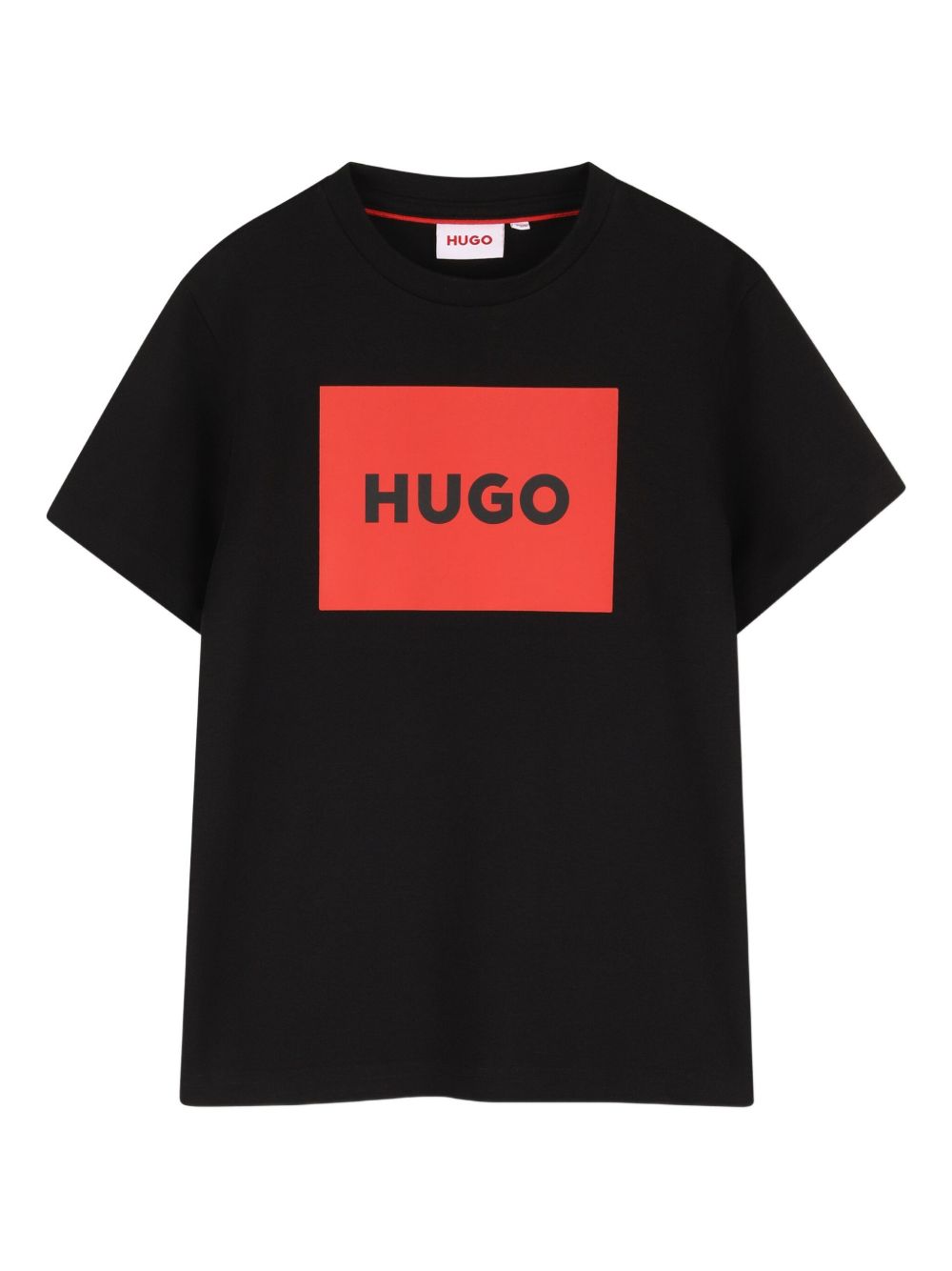 100% cotton from organic farming maniche corte t-shirt con squared logo stampa sul chest. Vestibilità regolare G00572 09B HUGO KIDS 