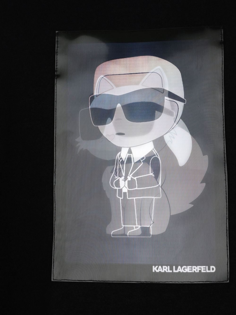 Long-maniche jersey t-shirt con cottton coming from organic farming. Choupette illustrazione sul davanti con lenticular effect. Karl lagerfeld logo illustrazione sul retro. Z31314 09B KARL LAGERFELD KIDS 