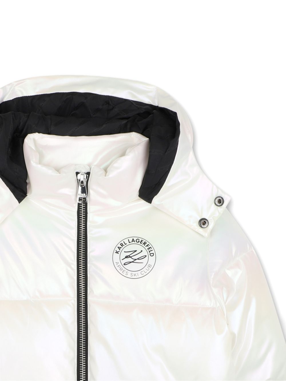 Iridescent piumino con cappuccio con zip chiusura.quilted padding. 1*1 ribbed hem e polsini. Piped tasche. Karl lagerfeld logo fodera. Karl lagerfeld illustrazione sul chest e retro. Water repellent. Z31357 N57 KARL LAGERFELD KIDS 