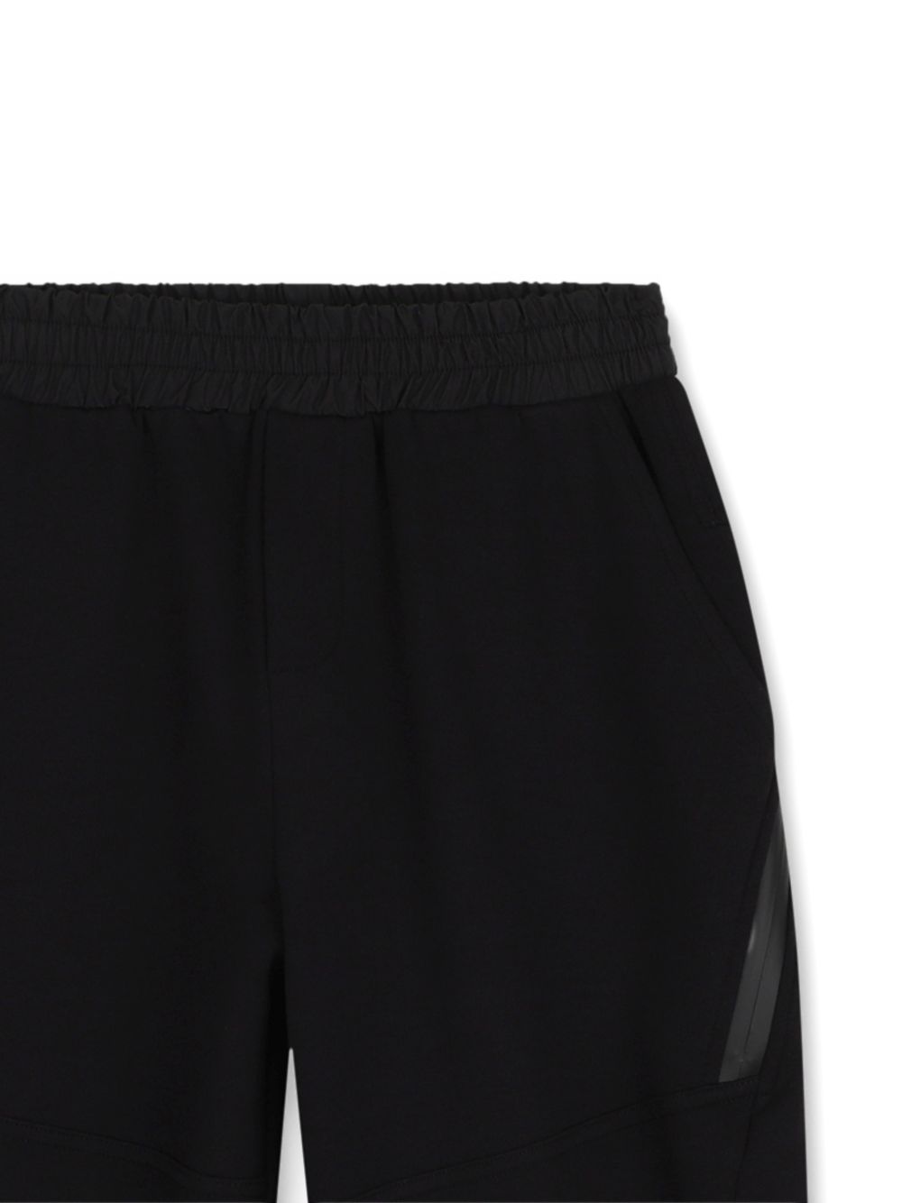 Double jersey pantaloni jogging. Tapered legs. Vita elastica in polyamide, leg bottoms in polyamide. Side cut-outs. Side zip e karl lagerfeld logo in high denisty. Z31385 09B KARL LAGERFELD KIDS 