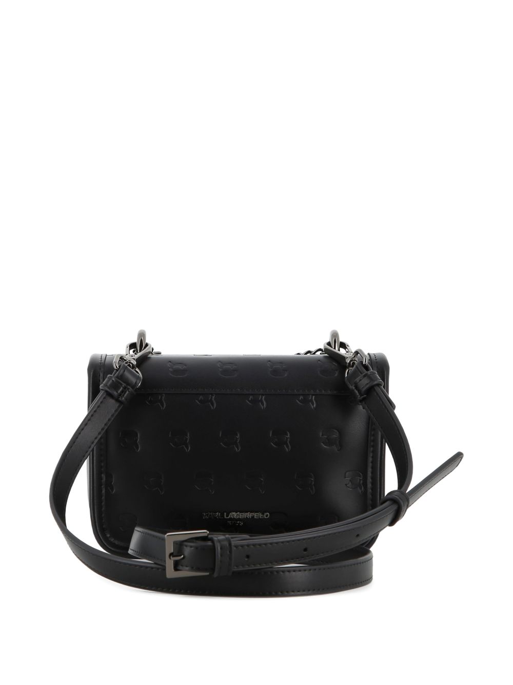 Handbag in simili con karl all-over hollow. Removable eco-pelliccia choupette key charm. Removable e regolabile strap in simili. Short handle in metal chain. Magnet chiusura. Branded fodera. Metal plate on retro. Dimensions : 12x18x5cms Z31458 09B KARL LAGERFELD KIDS 