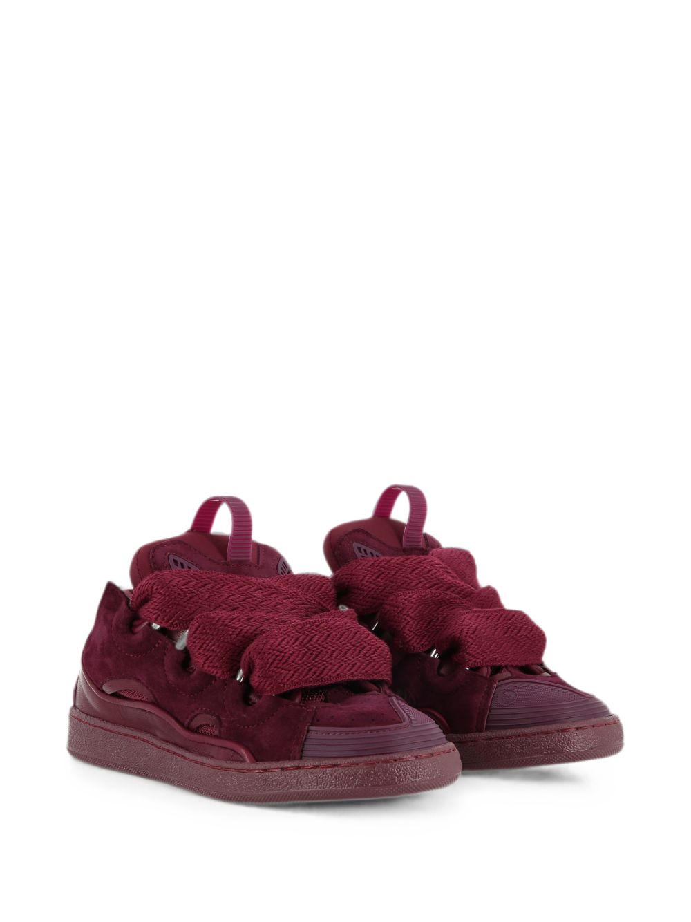 Low-top sneakers in goatskin leather, padded tongue con lanvin label, textile fodera, cowhide leather insole, rubber sole con logo. Sold con two pairs of laces: round snake laces con chevron pattern e metal tips, e flat curb laces con chevron pattern N30455 955 LANVIN KIDS 