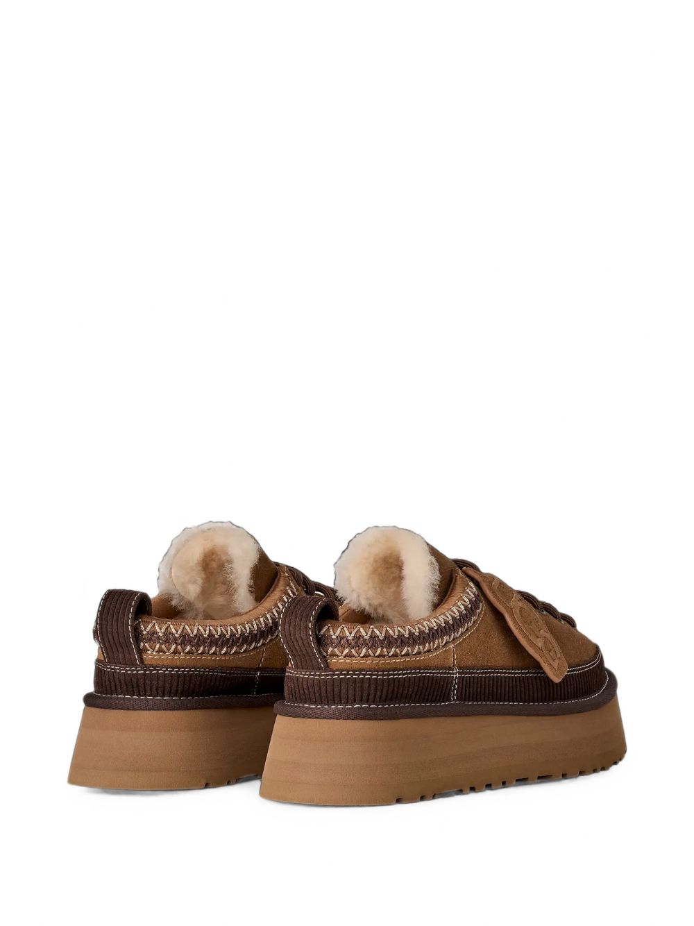  1180361 CHE UGG 